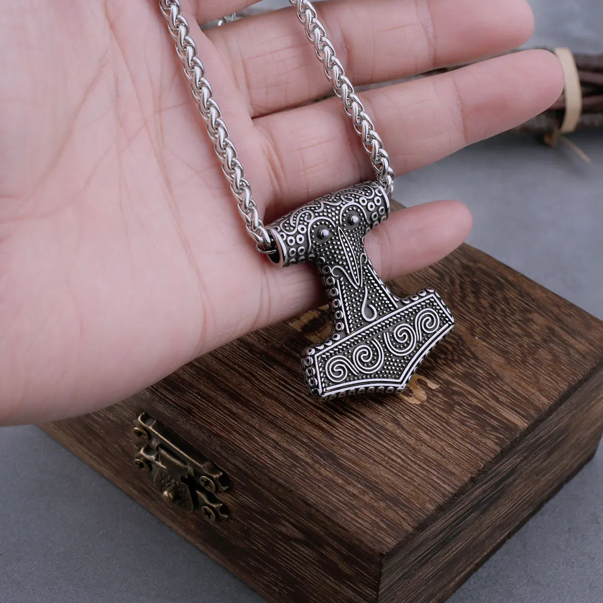 Nordic Viking Thor's Hammer Mjolnir Raven Necklace Men's Anchor Amulet Pendant Viking Stainless Steel Jewelry Gift Dropshipping